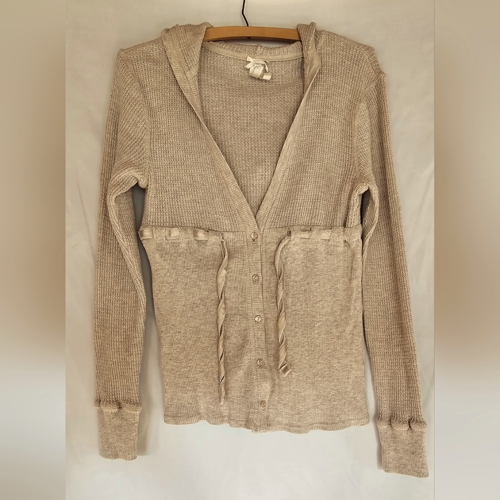 Vanity Y2k Babydoll  V-neck Button Down Oatmeal Tone Waffle Knit  Longsleeve Top